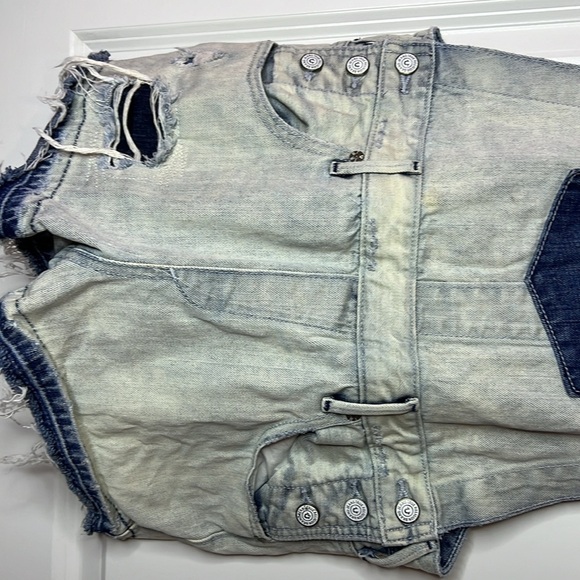 Denim Short Overalls with Pocket - Picture 7 of 12